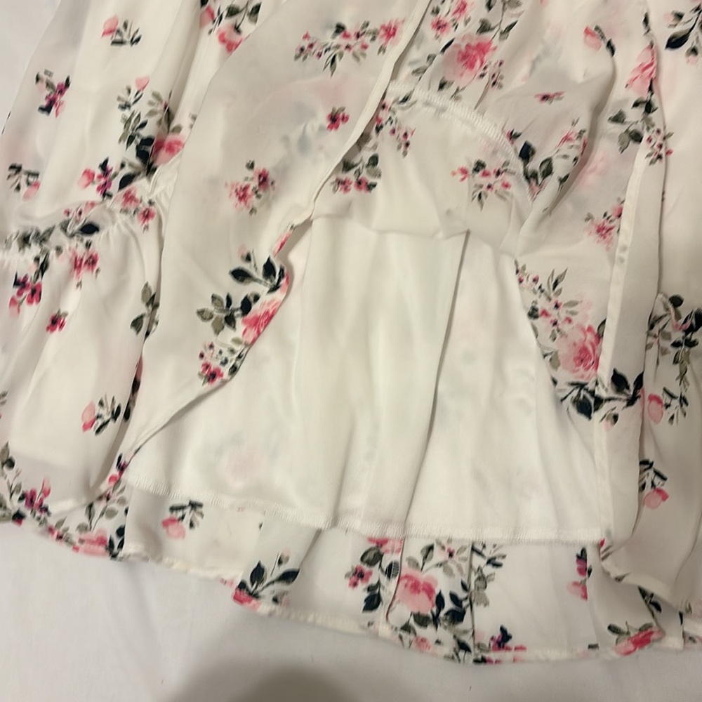 Women’s Floral Skirt - Picture 3 of 5